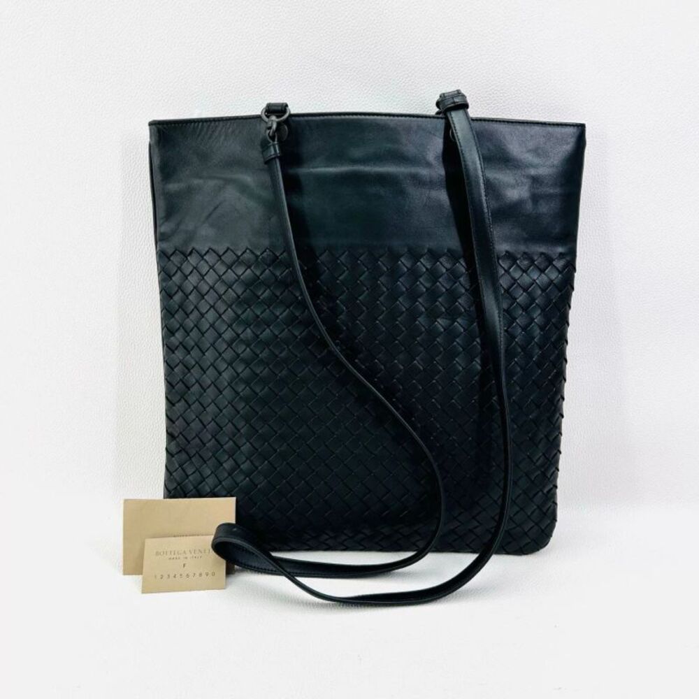 Bv Women Pre-Loved Bag Very Good Condition